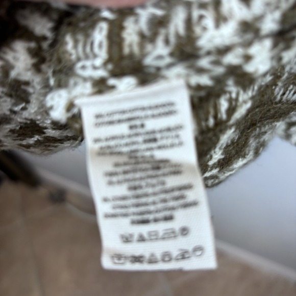 Free People Oversized Hooded Boho Sweater Olive Green Tapestry Soft Knit Sz XS - Picture 7 of 11